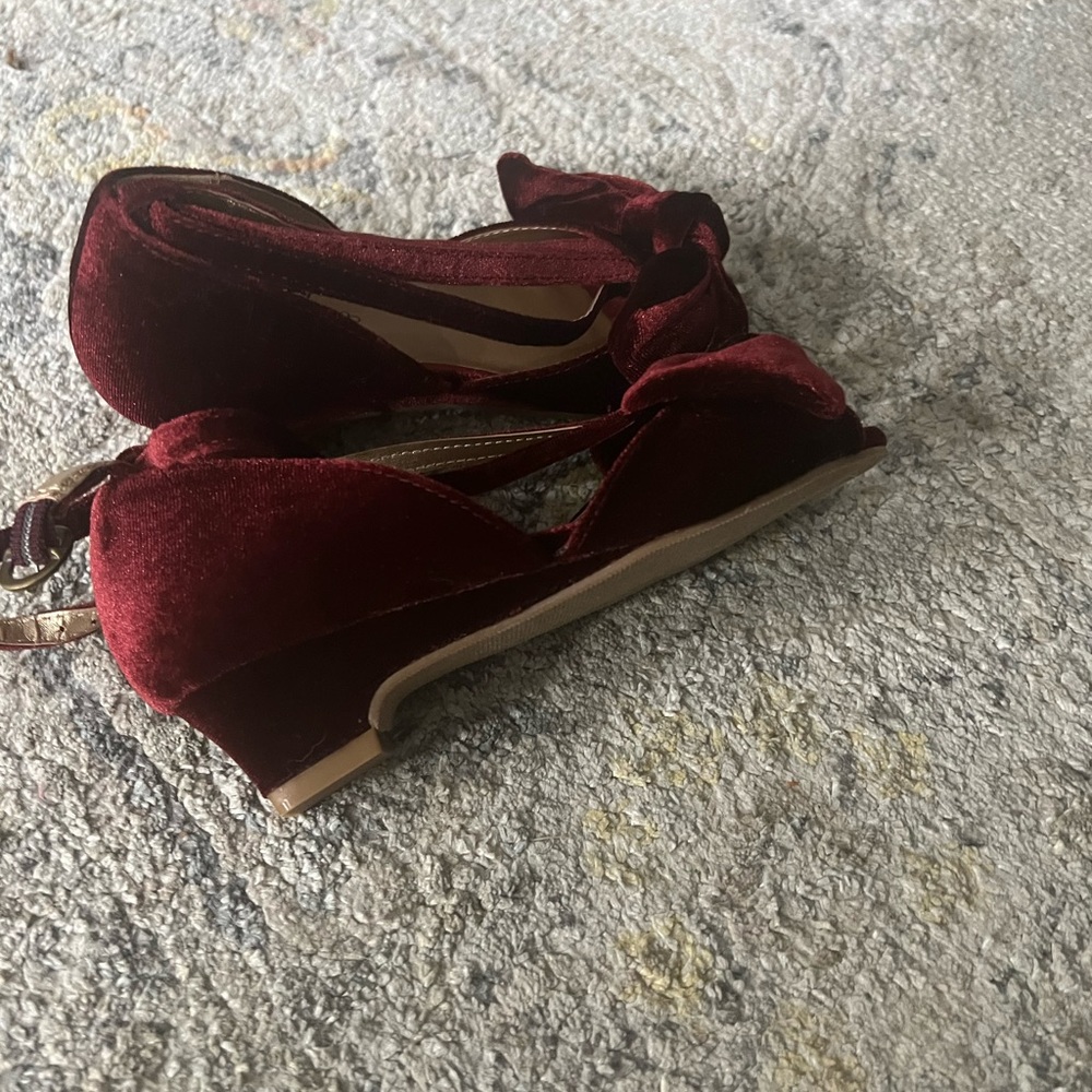 Girls dress shoes, joyfolie size 12 little girls, wine colored